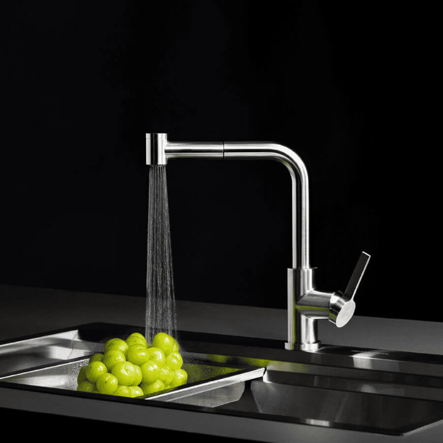 Alternative view of Vòi rửa chén nóng lạnh dây rút Inox 304 Malloca LUXSTEEL K066PO