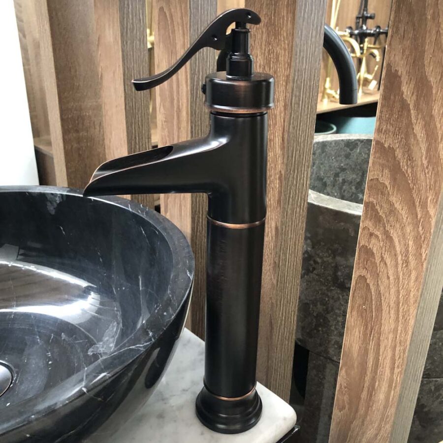 Vòi lavabo nóng lạnh bằng đồng Kanly GCA04B