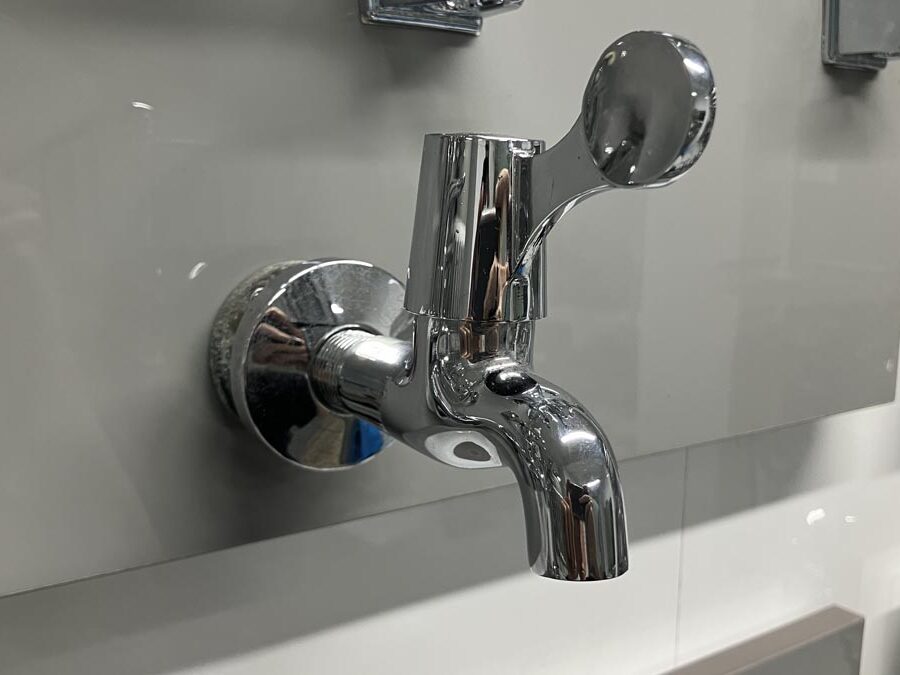 Vòi hồ Luxta L4102