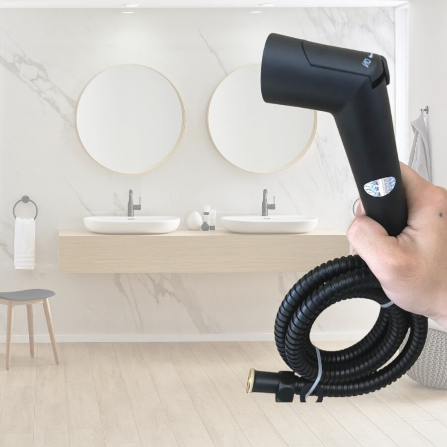 Vòi xịt vệ sinh Luxta L5111-Black