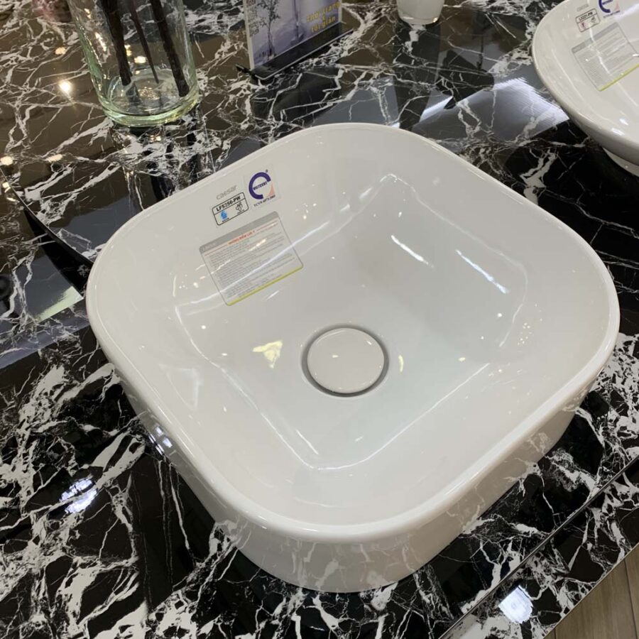 Chậu lavabo đặt bàn Caesar LF5256