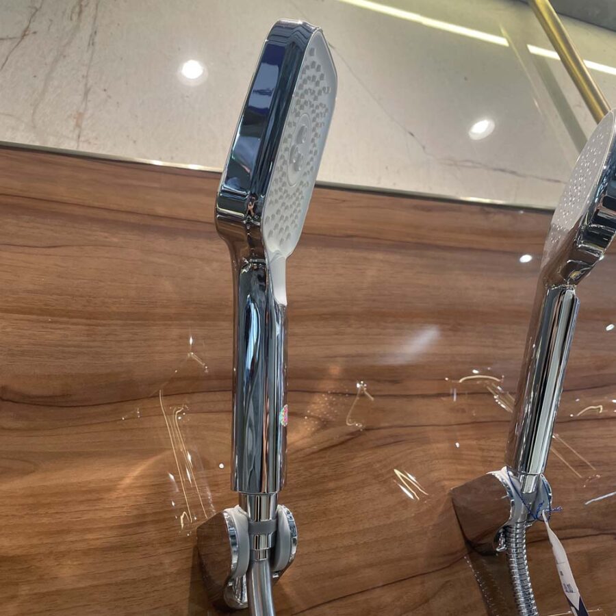 Tay sen tắm Luxta TN28